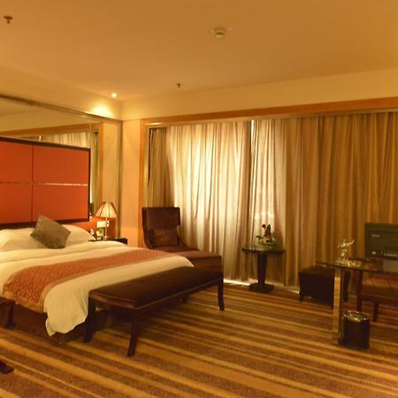 Sprot-Life Garden Hotel อู่ฮั่น ภายนอก รูปภาพ